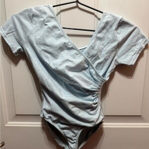 Baltic’s Women’s Baby Blue Short Sleeve Wrap Moderate Bottom Bodysuit Size Small